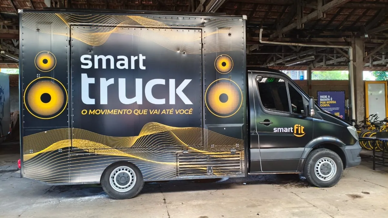 Smart Truck Smart Fit adesivado